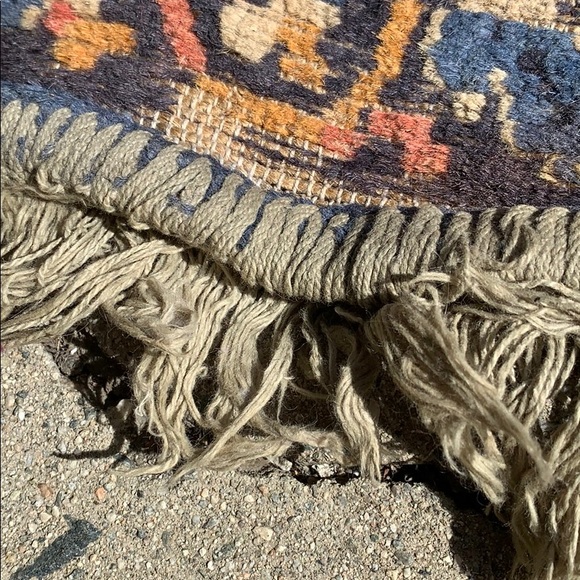 Antique Persian Rug - Picture 3 of 8